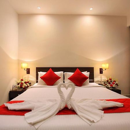 Hotel San Kollam Kültér fotó