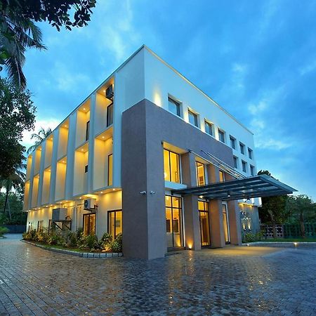Hotel San Kollam Kültér fotó
