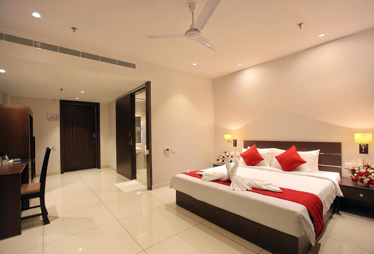 Hotel San Kollam Kültér fotó