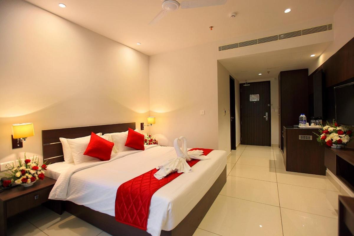 Hotel San Kollam Kültér fotó